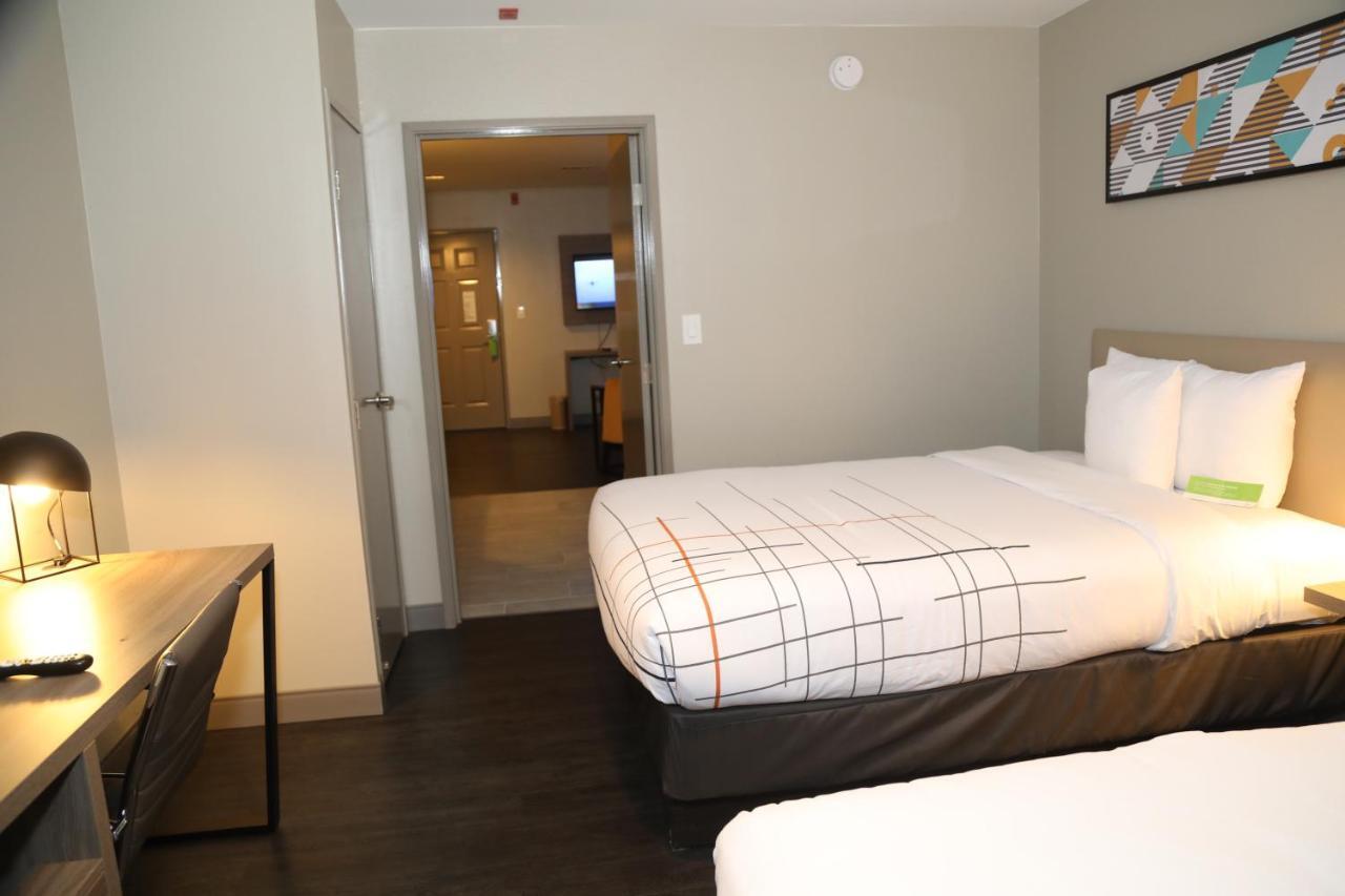 La Quinta By Wyndham Montgomery Eksteriør bilde