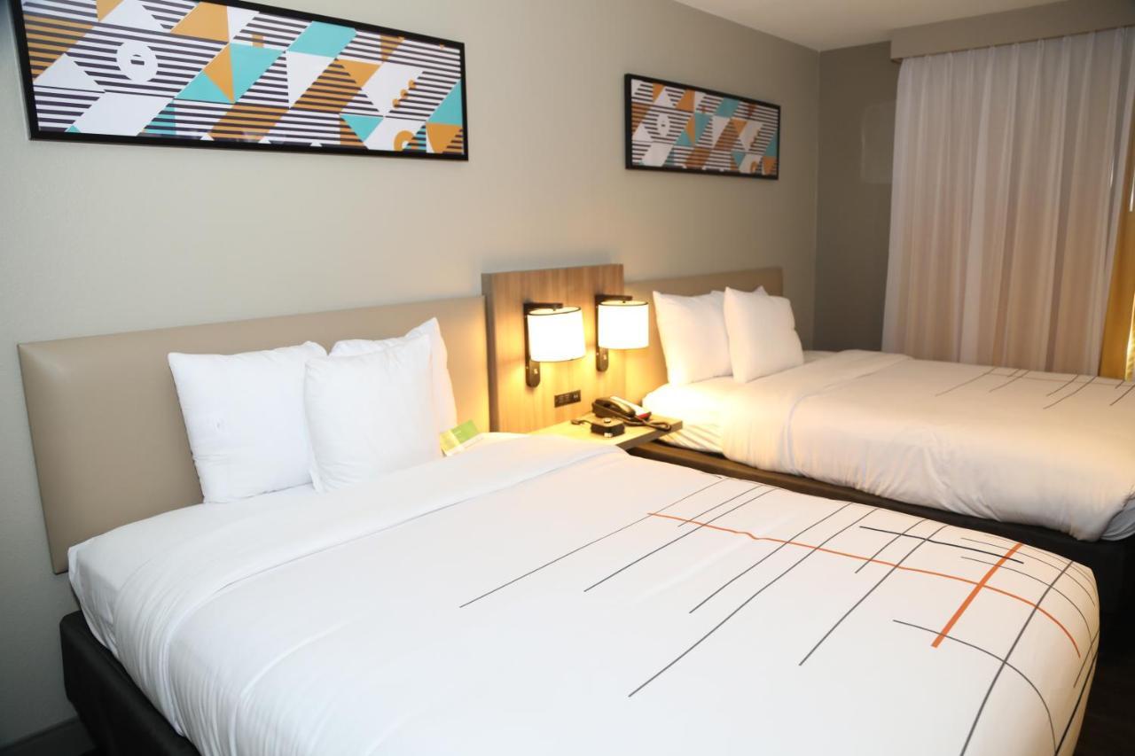 La Quinta By Wyndham Montgomery Eksteriør bilde